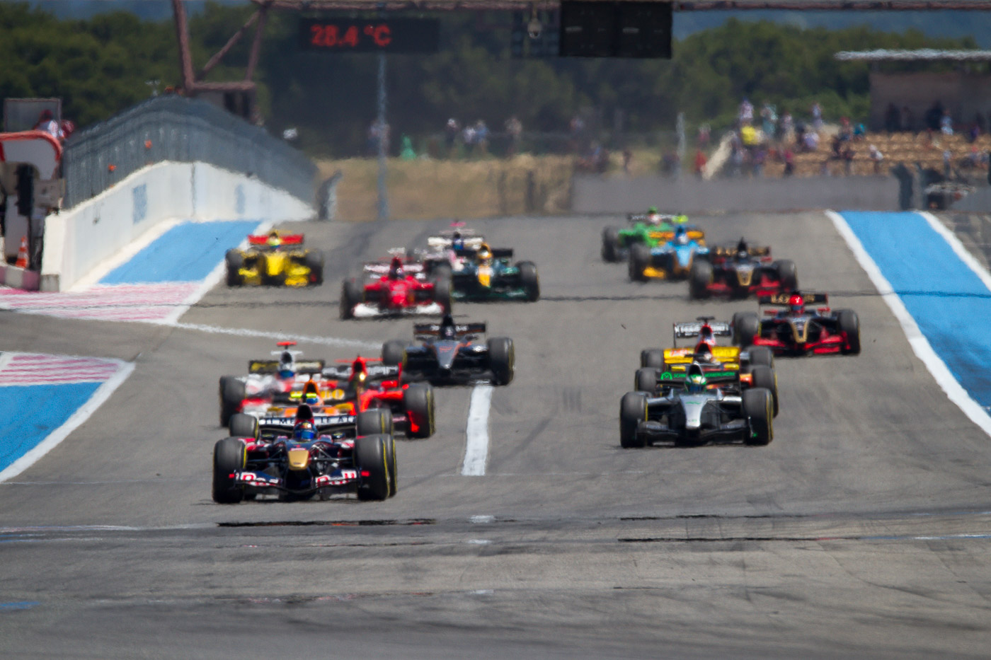 Cars on track at Paul Ricard 2017.